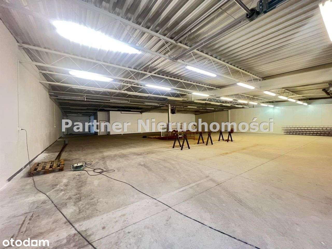 Hala !! ! 360 m!!! Brama O !!!! Rampa!!!! - Pełny obrazek: 5/7