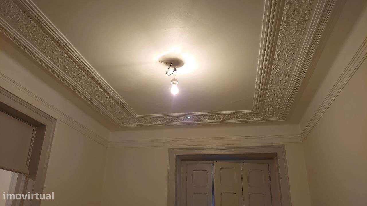 T4 remodelado R Angela Pinto junto Mercado Arroios-9