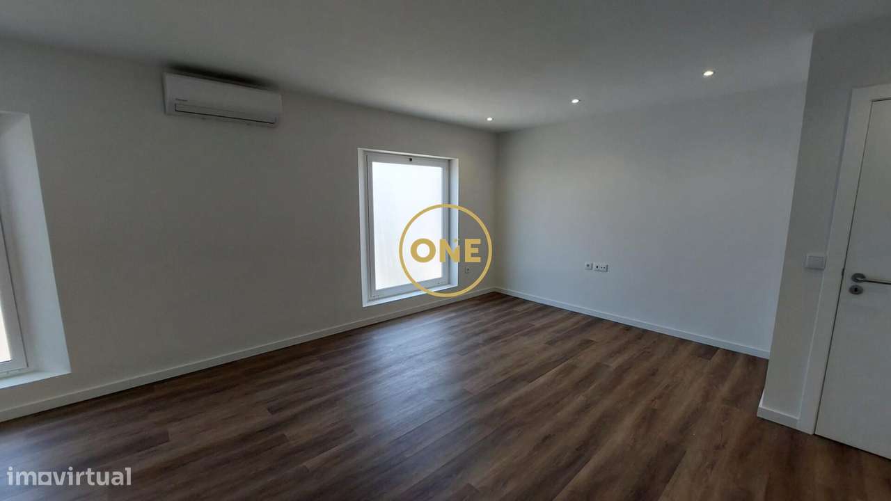 Apartamento Renovado T2+1 em Riba de Ave-12