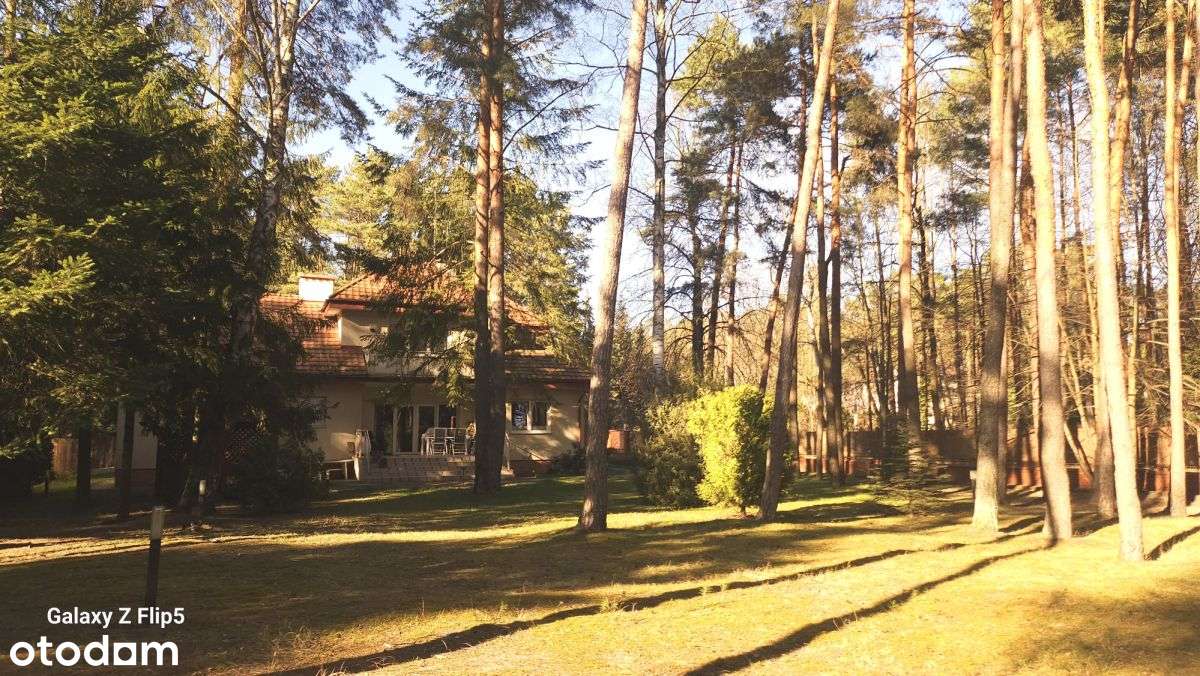 Przestronny dom Konstancin starodrzew-3