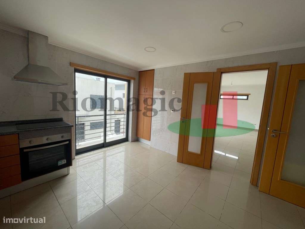 Moradia T5 - Almada - Grande imagem: 4/36