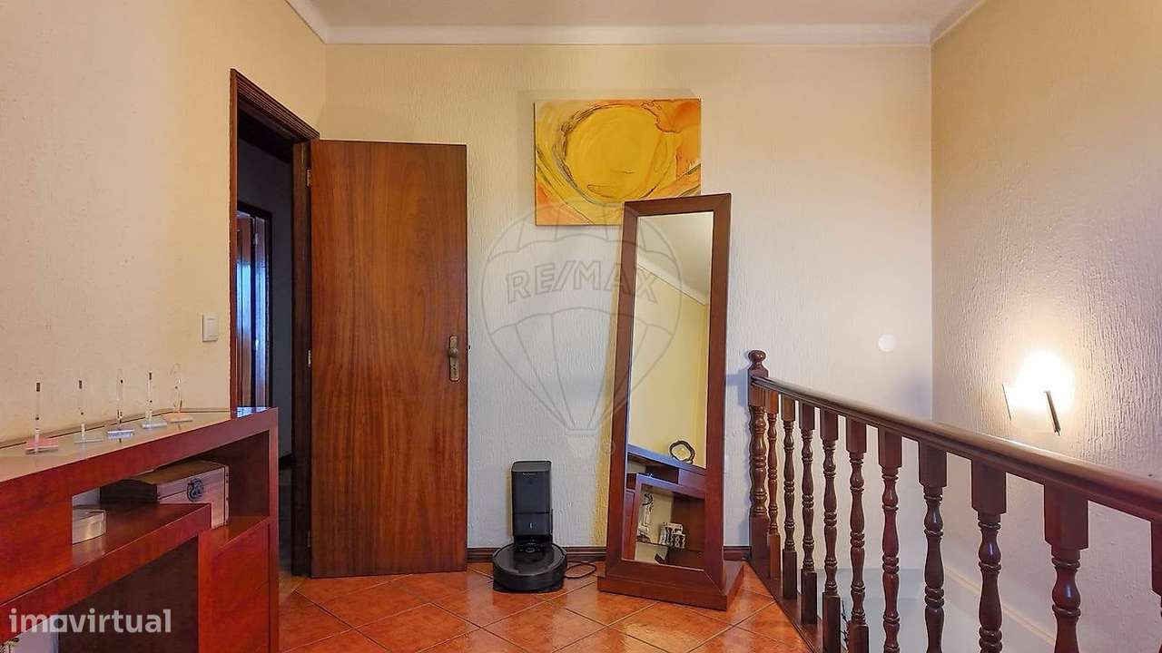 Moradia T4 para venda-12