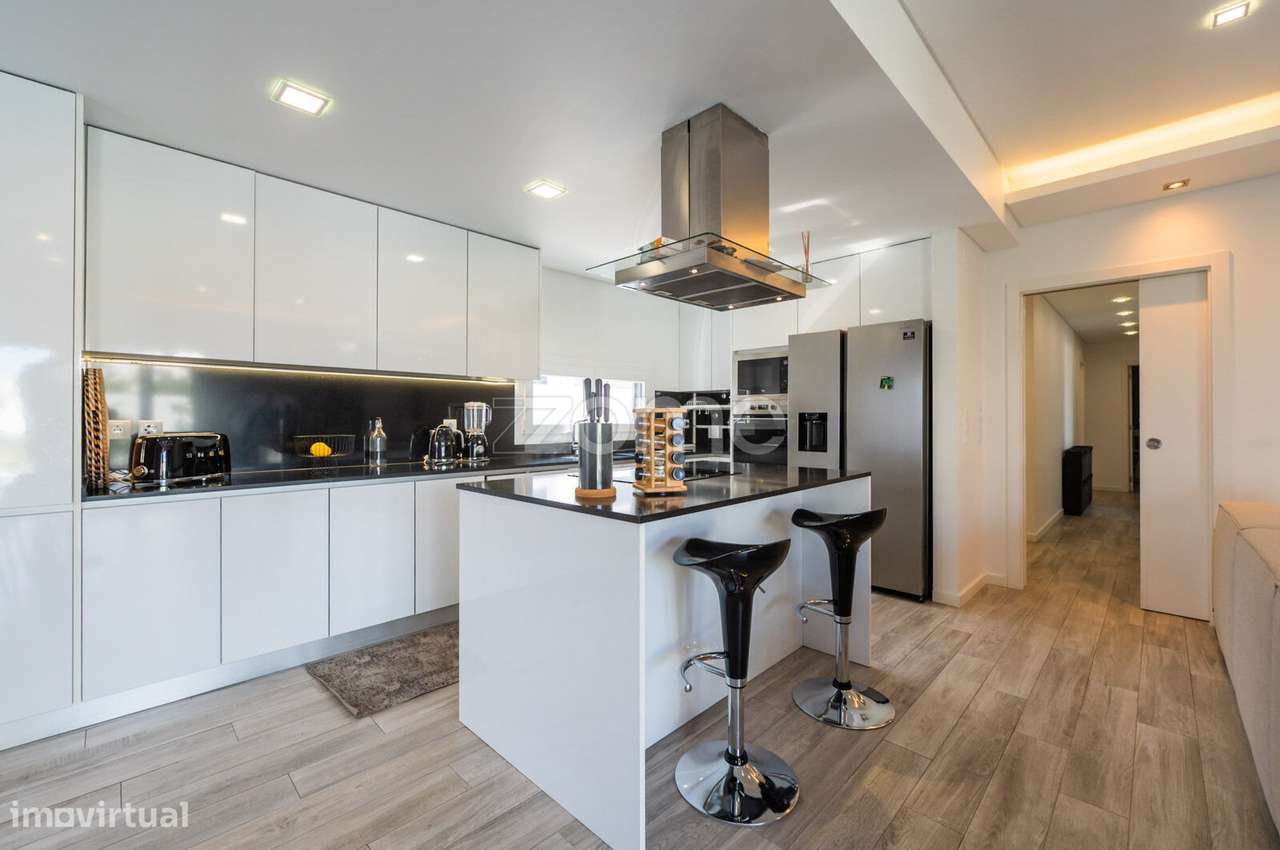 Moradia Térrea T3+1 com Piscina-13