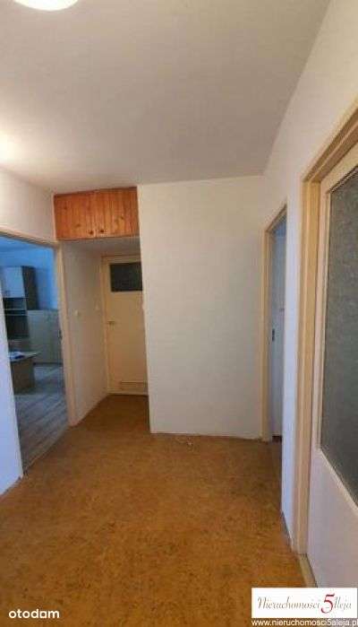 3 pokoje ul. Bukowska Polna miejsce postojowe-9