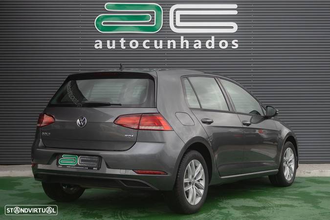 VW Golf 1.6 TDI Confortline - 6