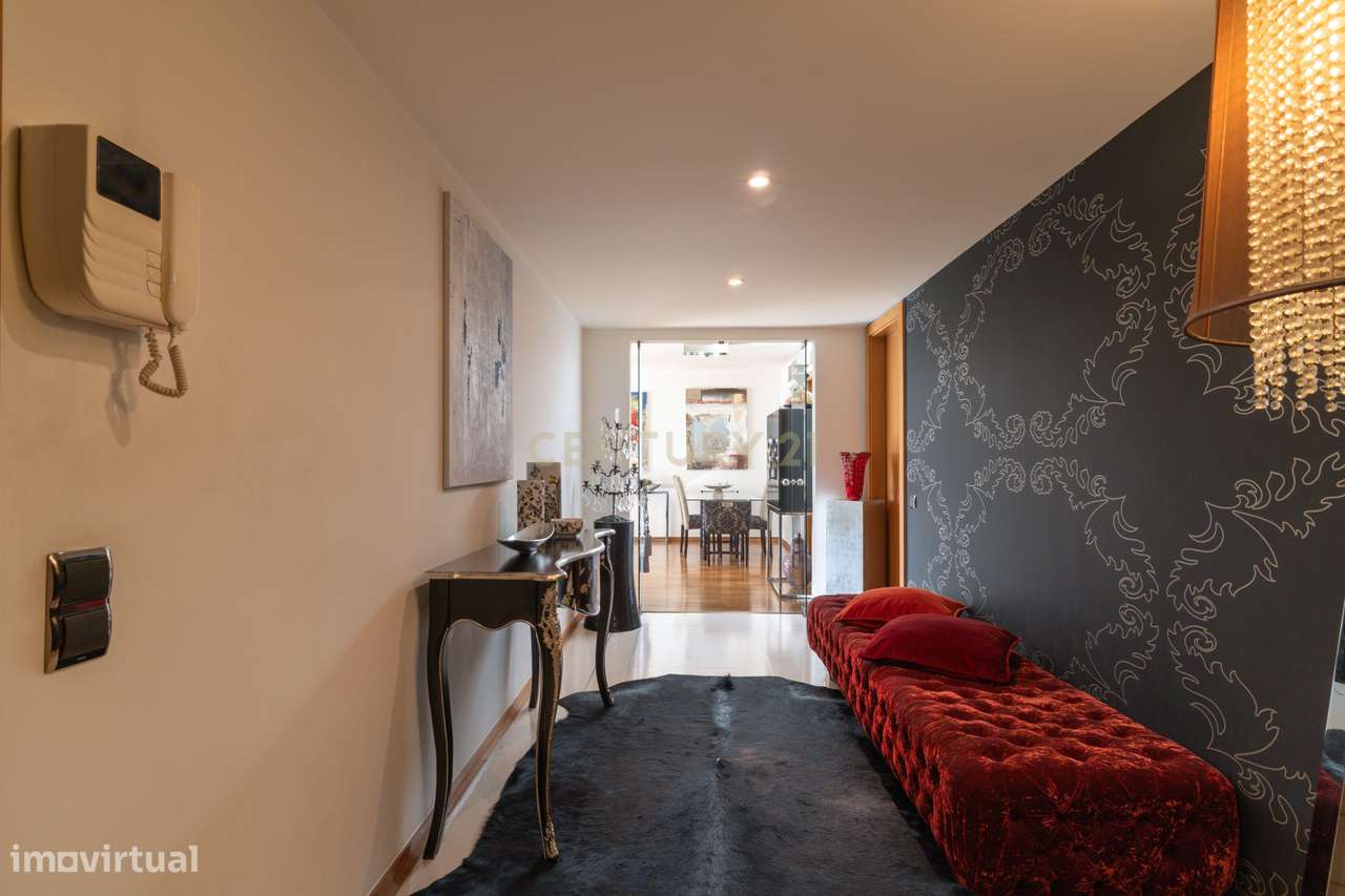 Venda T2 com dois lugares de garagem no Parque das nações - Grande imagem: 4/29