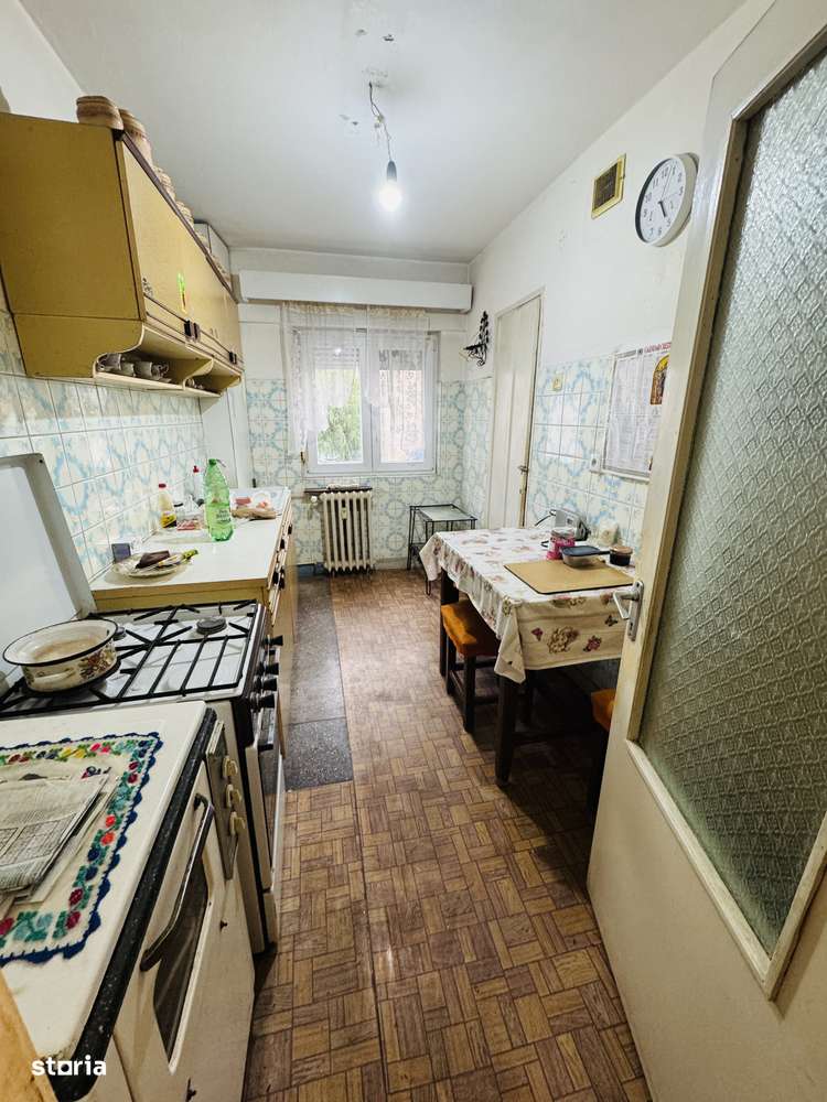 Apartament 2 camere ,etajul 1 Micalaca - Imagine principală: 4/7