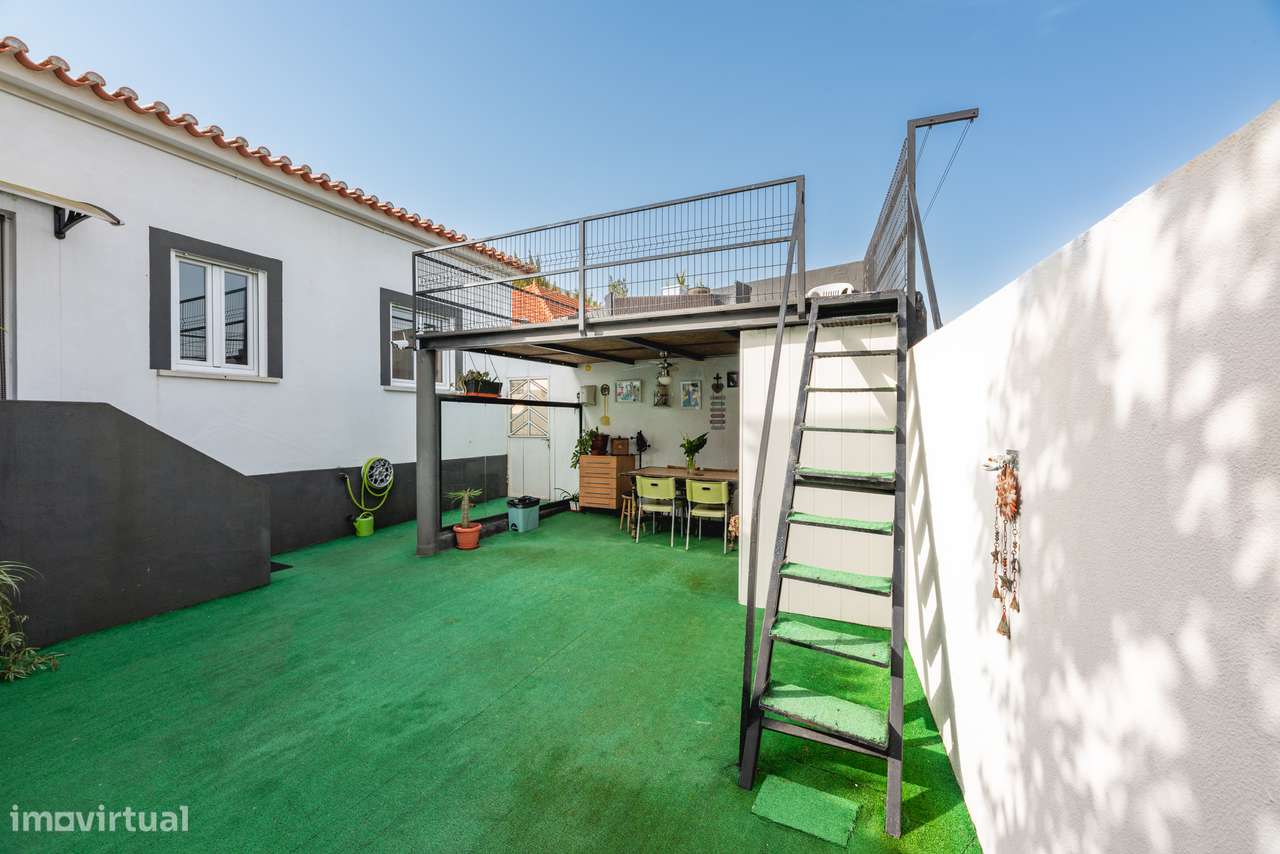 MORADIA T3 TRANSFORMADA EM T2 | GARAGEM | 221M2 | ARRUDA DOS VINHOS-45