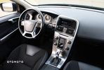 Volvo XC 60 2.4D AWD Momentum - 19