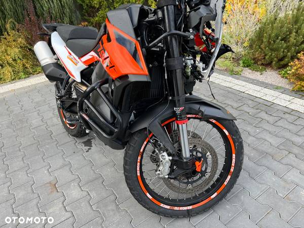 KTM Adventure - 12