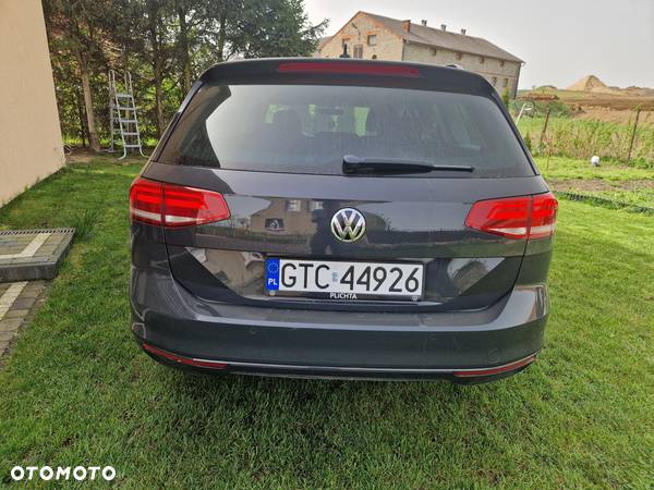 Volkswagen Passat 2.0 TDI SCR Comfortline - 6