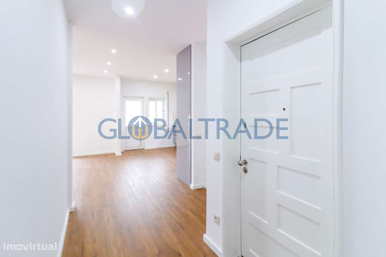 Apartamento T3 Renovado & Equipado em Águas Santas-56