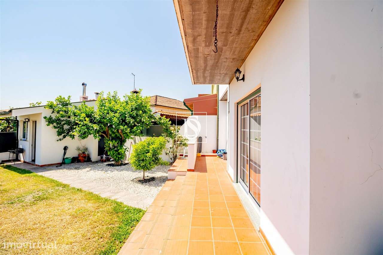 Moradia Geminada T3 Venda em Amarante (São Gonçalo), Madalena, Cepelos-32