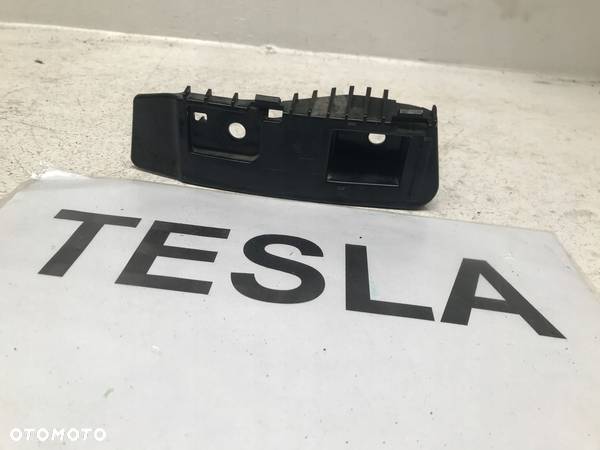 TESLA 3 LIFT ŚLIZG ZDERZAKA TYLNY TYŁ LEWY MOCOWANIE 1083992-00-E 20-23 - 1