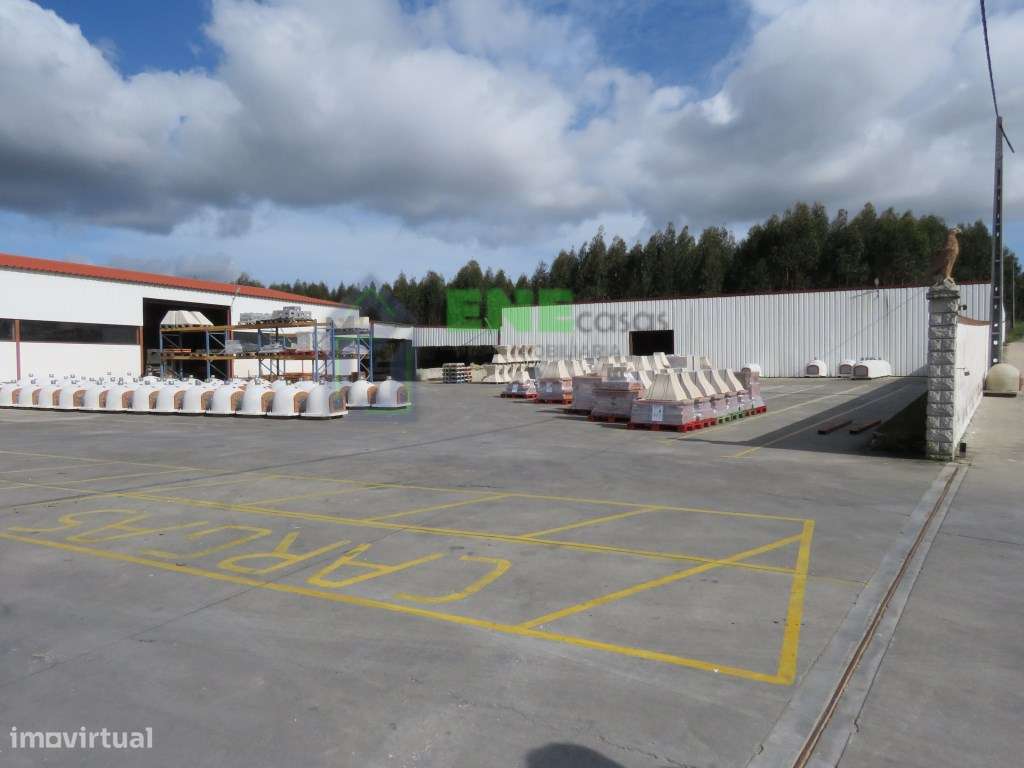 Armazéns Industriais em Maxial-5