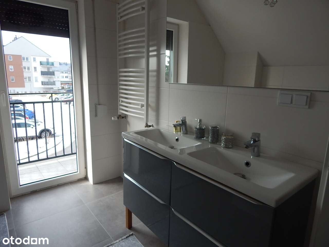 nieduży dom w ciekawym miejscu-15