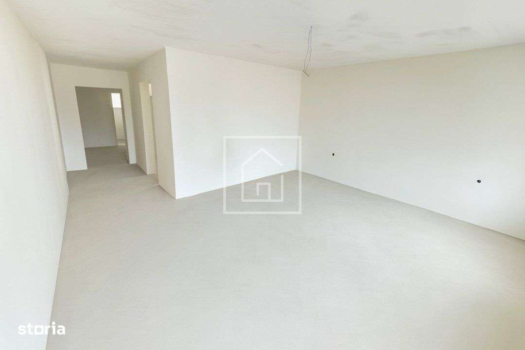 Apartament 4 camere  74 mp, curte si pivinta in Centrul Istoric SB-3