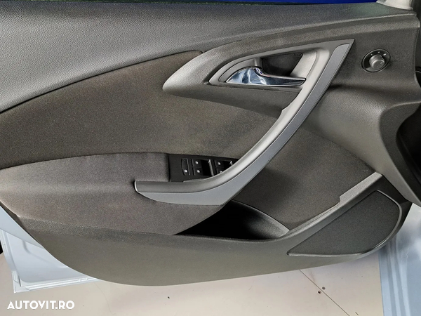 Opel Astra 1.6 TWINPORT ECOTEC Enjoy - 9