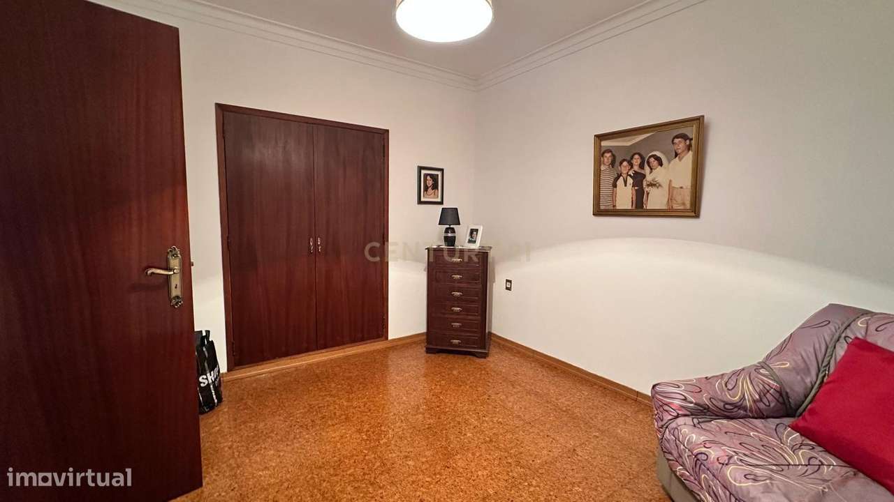 MORADIA T3 BERINGEL COM QUINTAL, TERRAÇO E GARAGEM-5