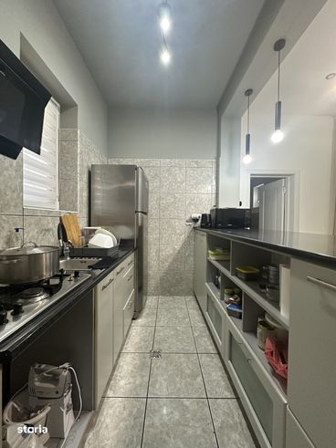Agentia imobiliara VIGAFON vinde casa 5 camere Sud-3