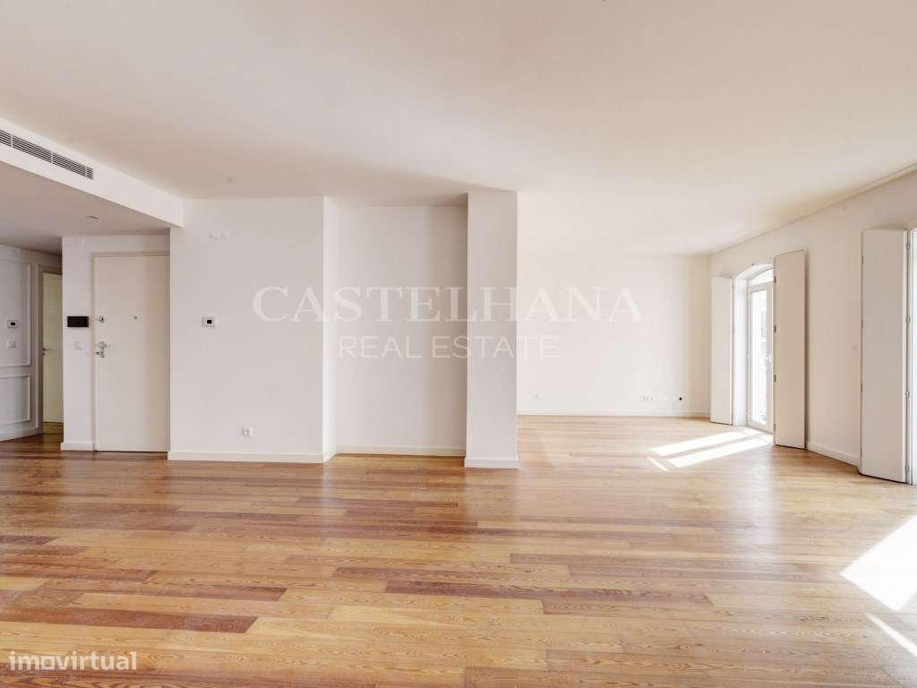 Apartamento T4 de charme com dois lugares de estacionamento na Lapa - Grande imagem: 5/38