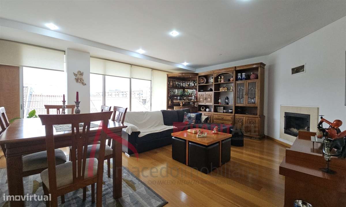 Apartamento T3 com 2 frentes e varandas em Ferreiros – Braga  O Seu Ap-16