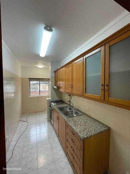 Arrenda-se T2 com vista castelo Leiria - Grande imagem: 4/6