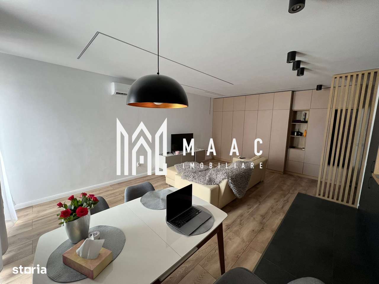 Apartament 2 camere | Garaj | Balcon | Lift | Central - Imagine principală: 2/9