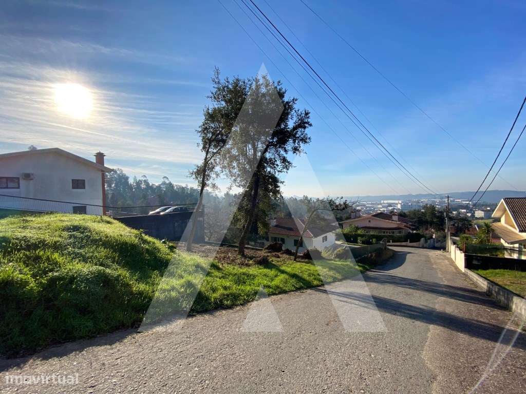 Terreno Construção de Moradia - Quinta da Giesteira - Oliveira de A... - Grande imagem: 4/6