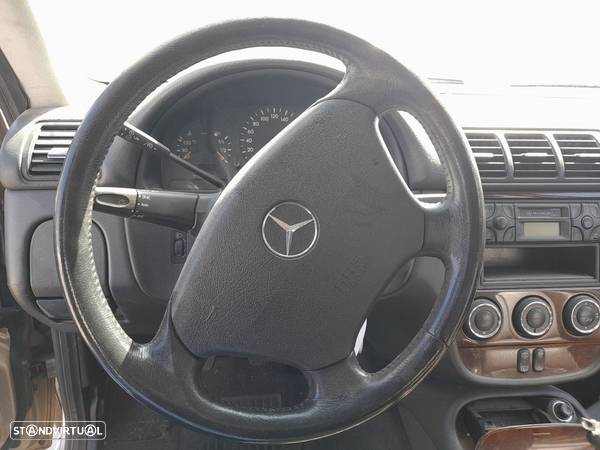 Volante Mercedes-Benz M-Class (W164) - 1