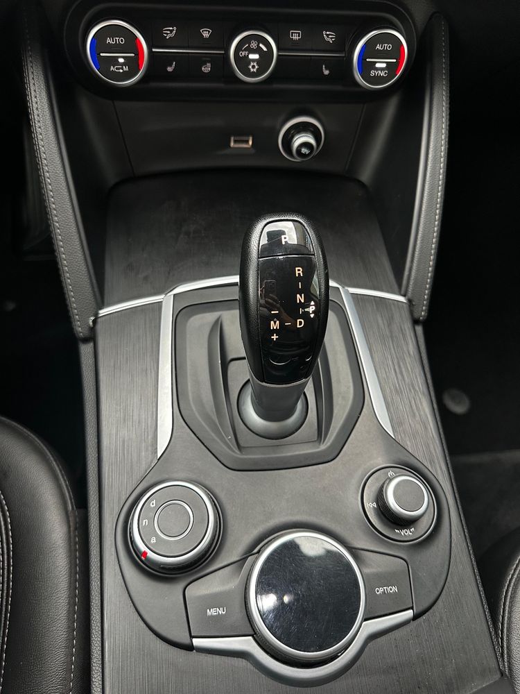Alfa Romeo Stelvio - foto 18