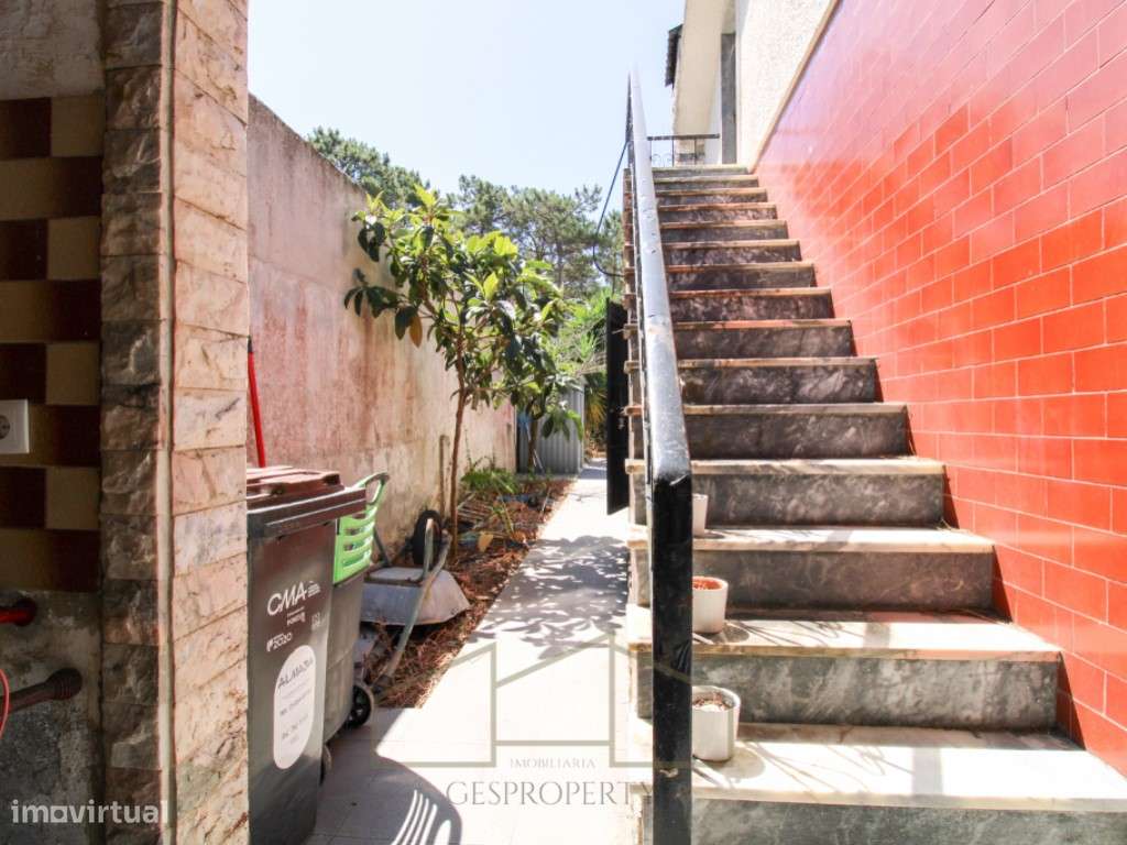 Moradia Térrea Isolada T3 - Lote de 596m2 na Aroeira-45