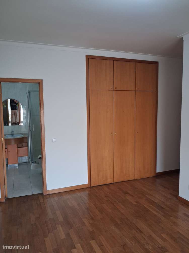 Excelente T3 com ótima localização em São Vítor - Braga - Grande imagem: 2/18