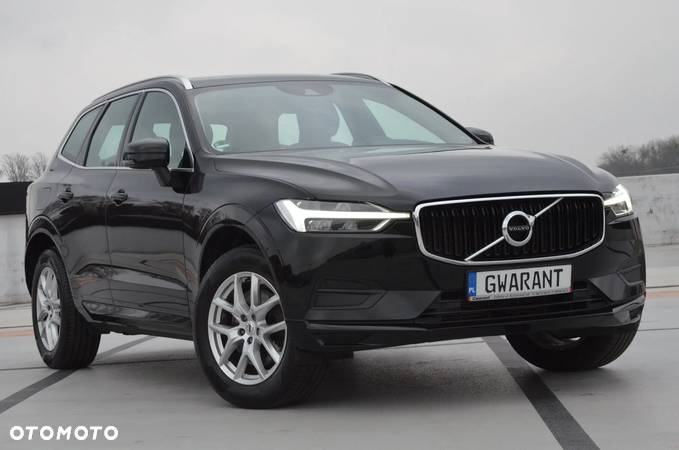 Volvo XC 60 T5 AWD Momentum Pro - 4