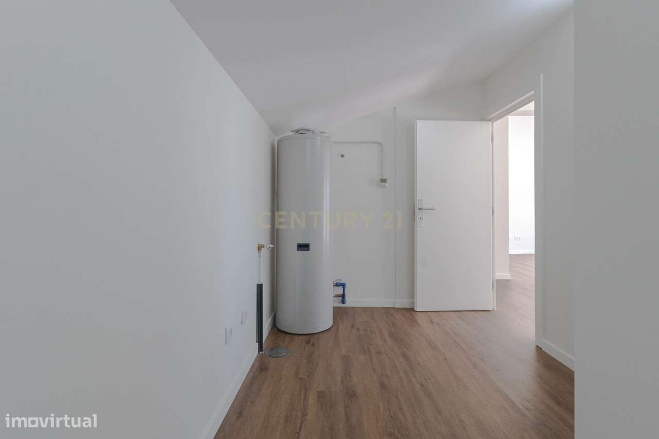 T4 Duplex com vista mar em Espinho-35