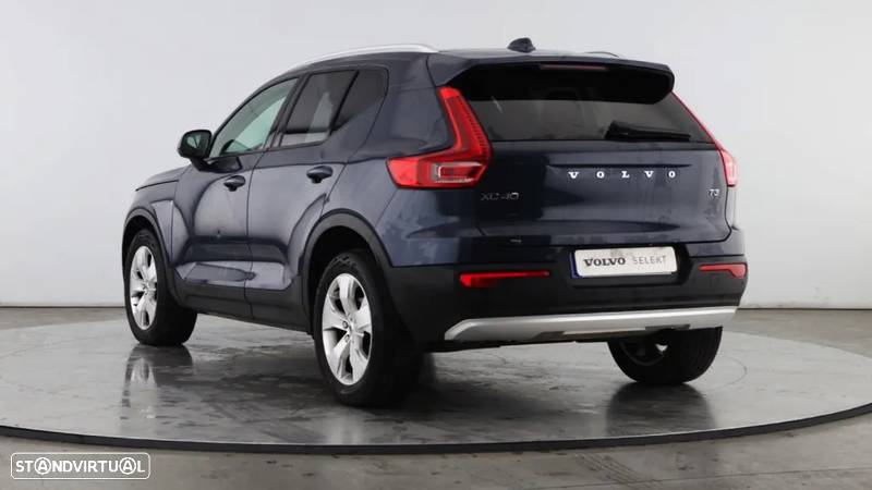 Volvo XC 40 1.5 T3 Momentum Geartronic - 3