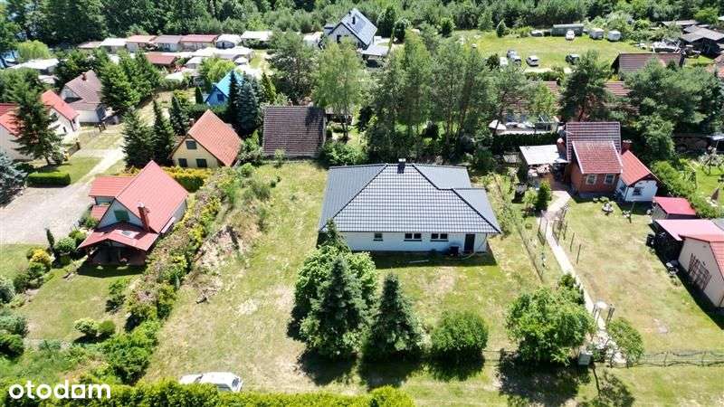 Nowoczesny dom na osiedlu Niesłysz-14