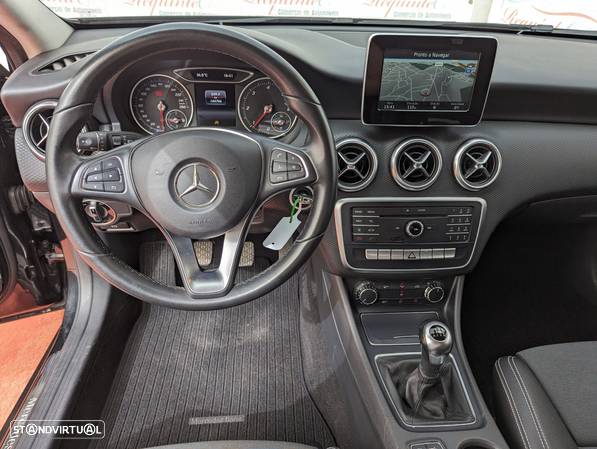 Mercedes-Benz A 180 d Style - 25