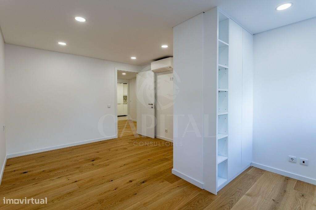Apartamento T5 Duplex Exclusivo em Primeira Linha de Mar-32