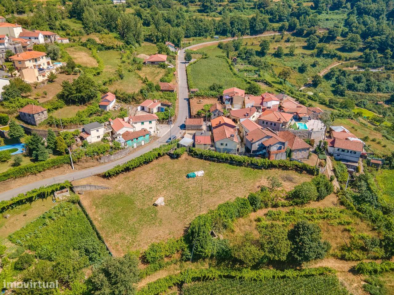 Moradia V2 em Campelo e Ovil - Grande imagem: 4/28