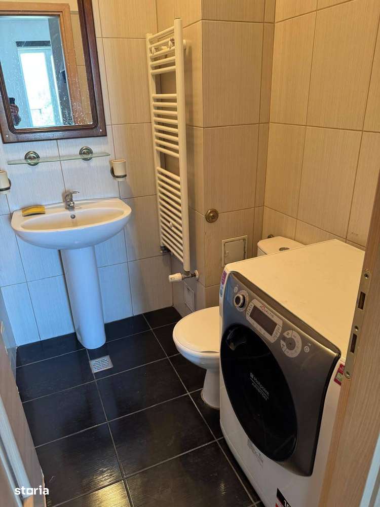 Zona Valeni,bloc nou,3 camere,2/9 de vanzare-4