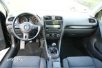 Volkswagen Golf - 6