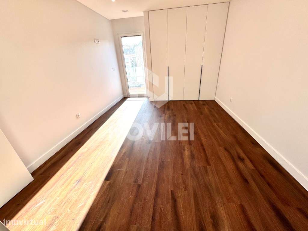 Moradia T3 em condomínio Fechado no centro de Leiria.-19