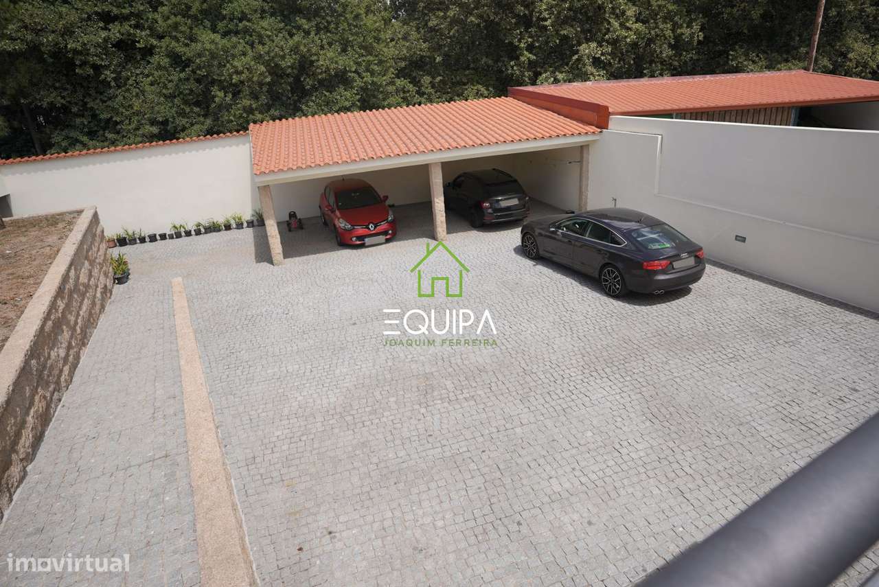 MORADIA ISOLADA T3+T2-22