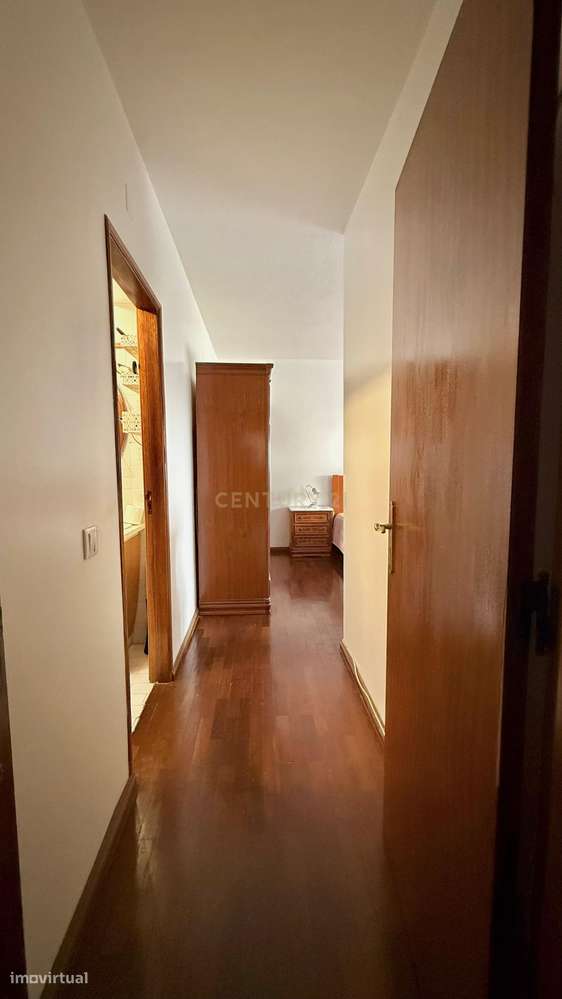 Apartamento T2 na Marinha Grande com Vista para a Cidade - Grande imagem: 5/12