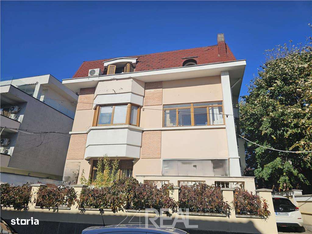 Vila de vanzare zona Foisorul de Foc-0