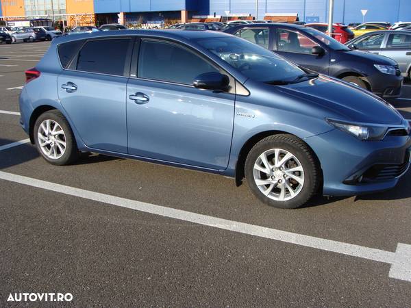 Toyota Auris - 1