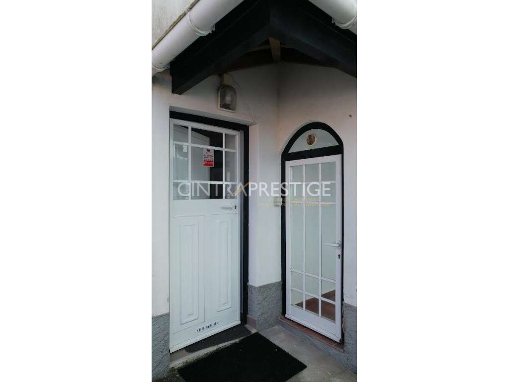 Moradia Isolada com Dois Pisos Independentes - Portela de Sintra - Grande imagem: 5/10