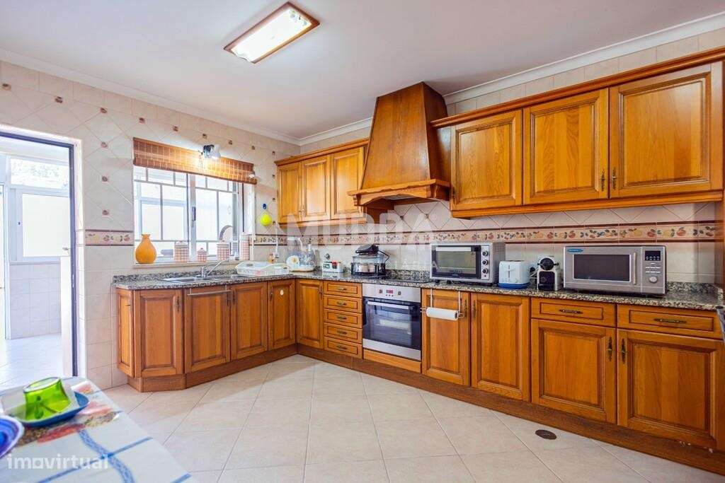 Moradia T4 à venda em Mataduços, Esgueira, Aveiro – Espaço, Conforto e-28