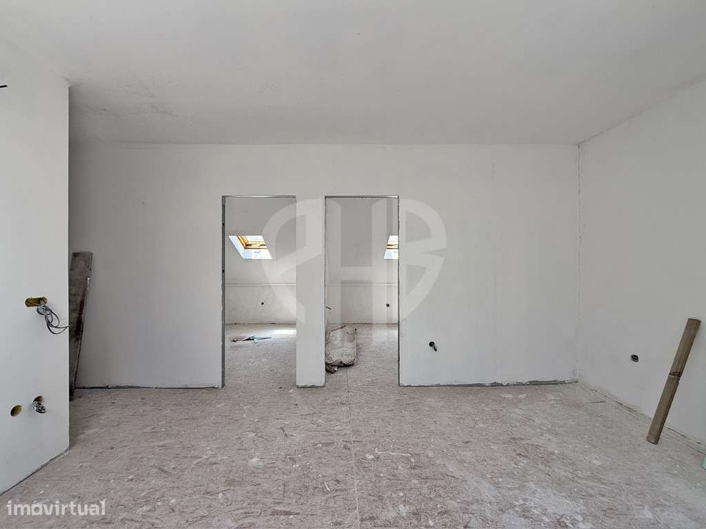 Prédio na Zona Ribeirinha do Seixal // P/Recuperação Oportunidade d... - Grande imagem: 5/35